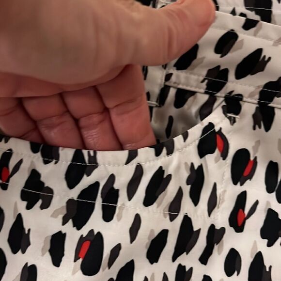 Nivo Golf Short has an adorable all over cheetah print by lanctot. Size 12 - Picture 2 of 7